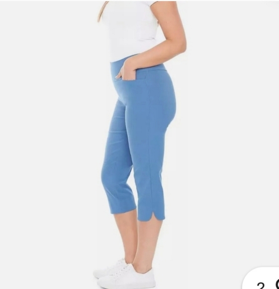 NWT S.C. & CO. Women's 360 Tummy Control Capris, Blue - Picture 3 of 6